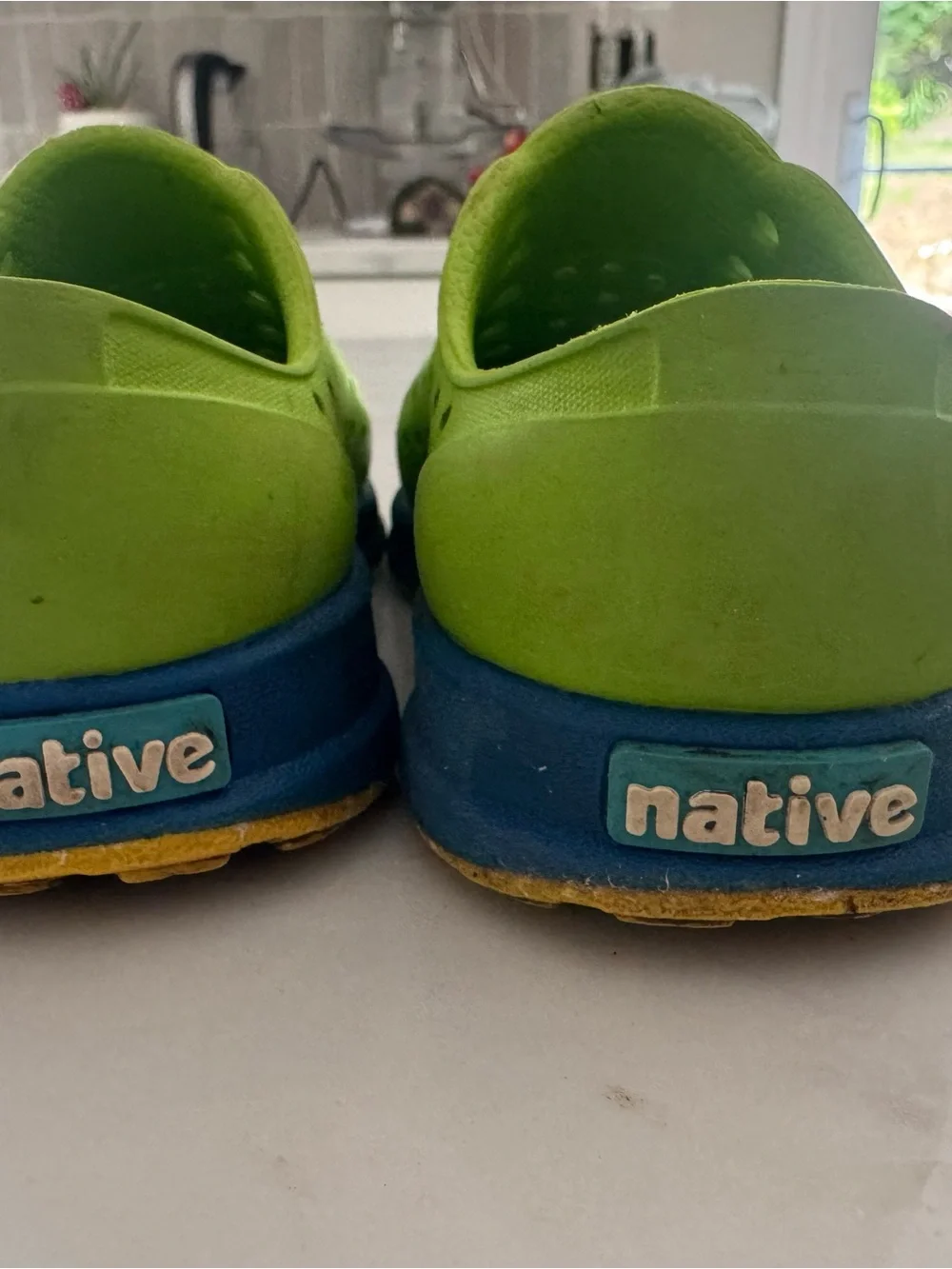 Native toddler 7 Kids Slip-On Shoes in Green